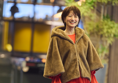 馬場典子さん、50代になって見つけた新しいシーン、新しい服　～ 仲間とのゴハンはとっておきのオシャレで